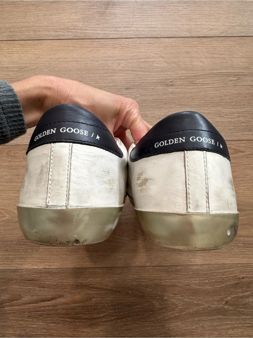 Golden Goose White Sneakers with Gold Star Accent - Picture 7 of 8